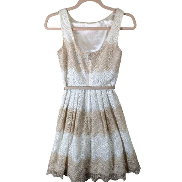 White House Black Market Women size 0 Dress Crochet Lace Overlay Belt Cruise NYC - Picture 11 of 11